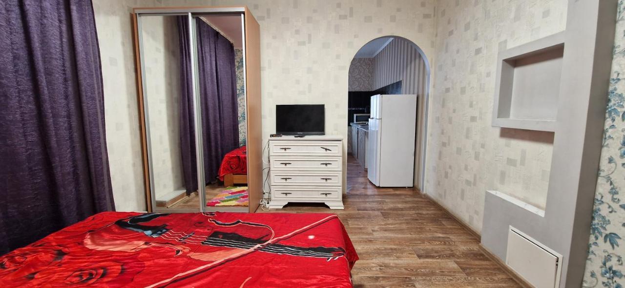 Yanovskogo 1K Shin Apartment Кропивницкий Екстериор снимка